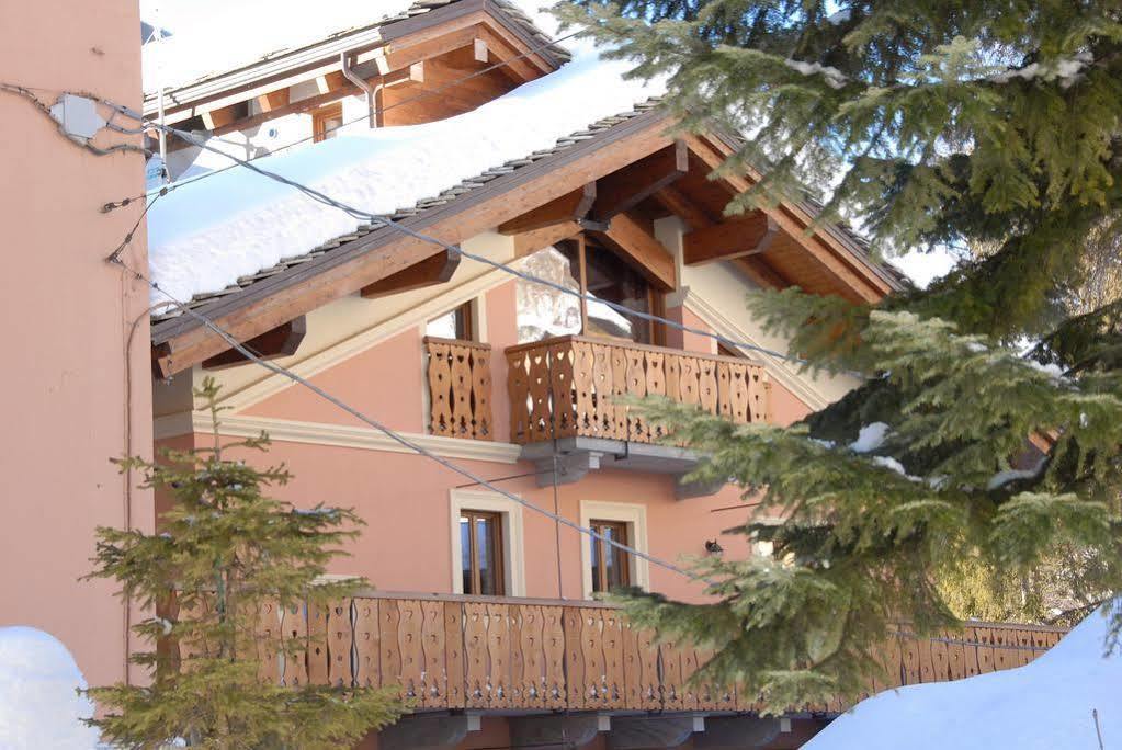 Limone Palace Aparthotel Limone Piemonte Exterior foto